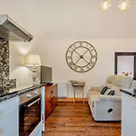 1 Bed In 95499 Feriehus *